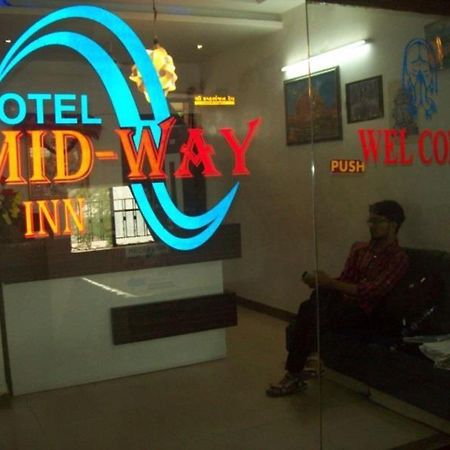 Hotel Mid - Way Inn Gandhinagar Luaran gambar