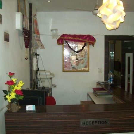 Hotel Mid - Way Inn Gandhinagar Luaran gambar